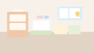 Pokój dla dwójki dzieci z jasną zabudową, dwoma strefami snu i funkcjonalnym przechowywaniem w nowoczesnym wnętrzu.